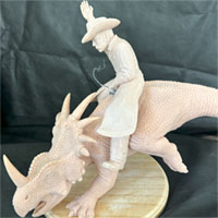 B.P.Issit - Sculpture and Props